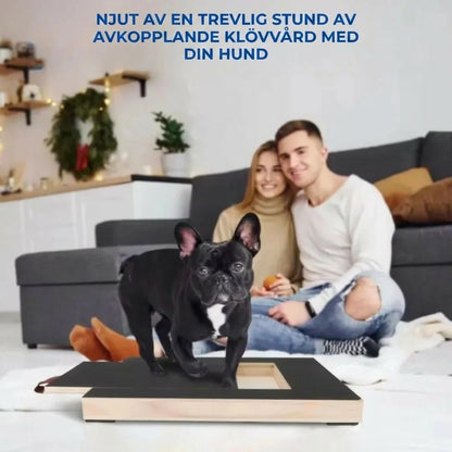 Klösbräda i trä för hundklor med godisfack