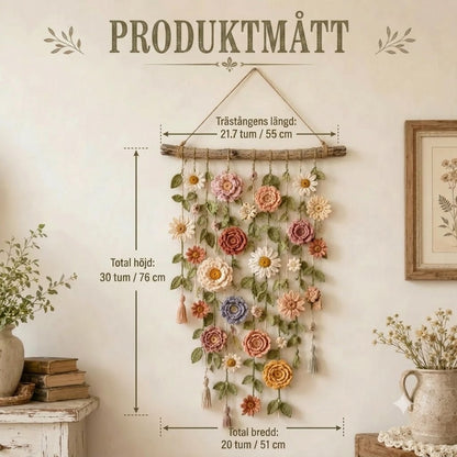 Väggdekoration med virkade blommor