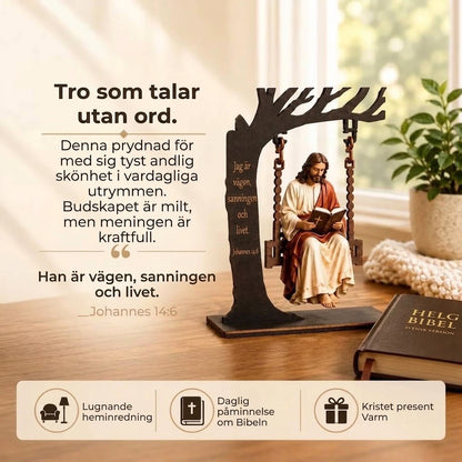 Kristet gungornament i trä med Jesus