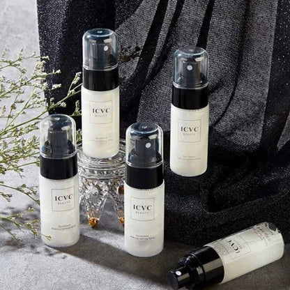 Nedmattande och vattenfast settingspray för smink med SPF 45
